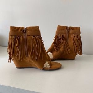 Fringed Wedged Booties